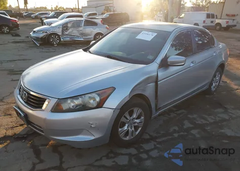 2008 Honda Accord 2.4 Lx-P z USA, uszkodzony, nr VIN JHMCP264X8C045230